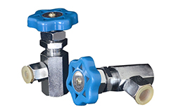 我們知道任何產(chǎn)品在使用中或多或少都會(huì)出現(xiàn)磨損現(xiàn)象，就拿液壓配件來說，它也是不例外的哦！液壓配件種類繁多，而且在液壓器中難免會(huì)產(chǎn)生磨損，這時(shí)候我們應(yīng)當(dāng)重視其維護(hù)問題，不然的話時(shí)間一長(zhǎng)就會(huì)嚴(yán)重影響到設(shè)備的使用，而且我們有必要做好定期檢查工作。下面朝日液壓就帶大家了解一下液壓配件產(chǎn)生磨損的原因，以便你更好的使用液壓配件并及時(shí)維護(hù)它。